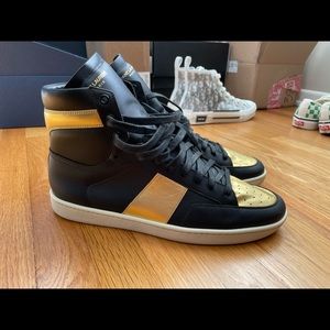 Used Saint Laurent SL/10H High Sz 43. Perfect condition.